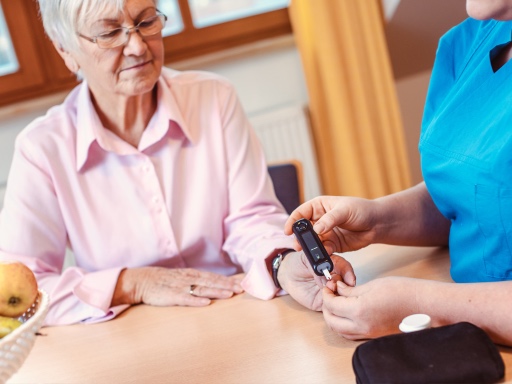 2 Tirzepatida adultos mayores diabetes